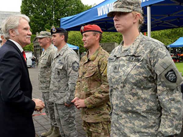 Governor John Kitzhaber recognizes overseas deployed soldiers on Armed Forces Day in Governor John Kitzhaber recognizes overseas deployed soldiers on Armed Forces Day in 2001