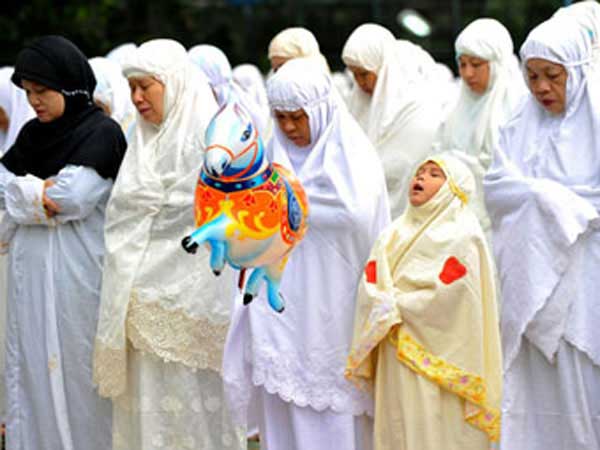 Muslim women in Jakarta praying on Eid al-Adha.